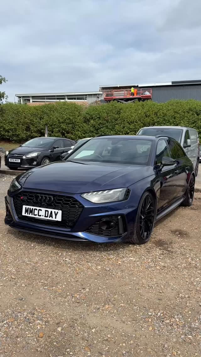 Waterless valeting in Hampton: clean enough for a palace?